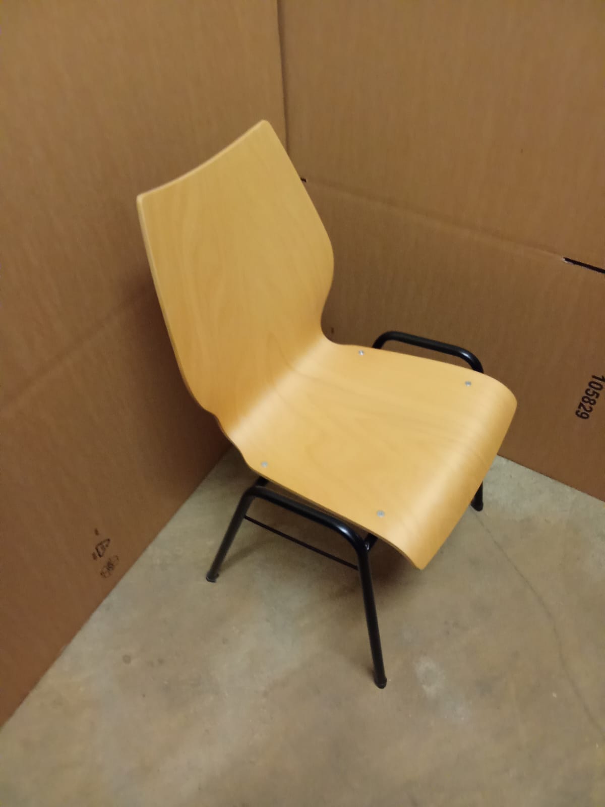 Konferenzstuhl   Sonderposten   Gestell schwarz