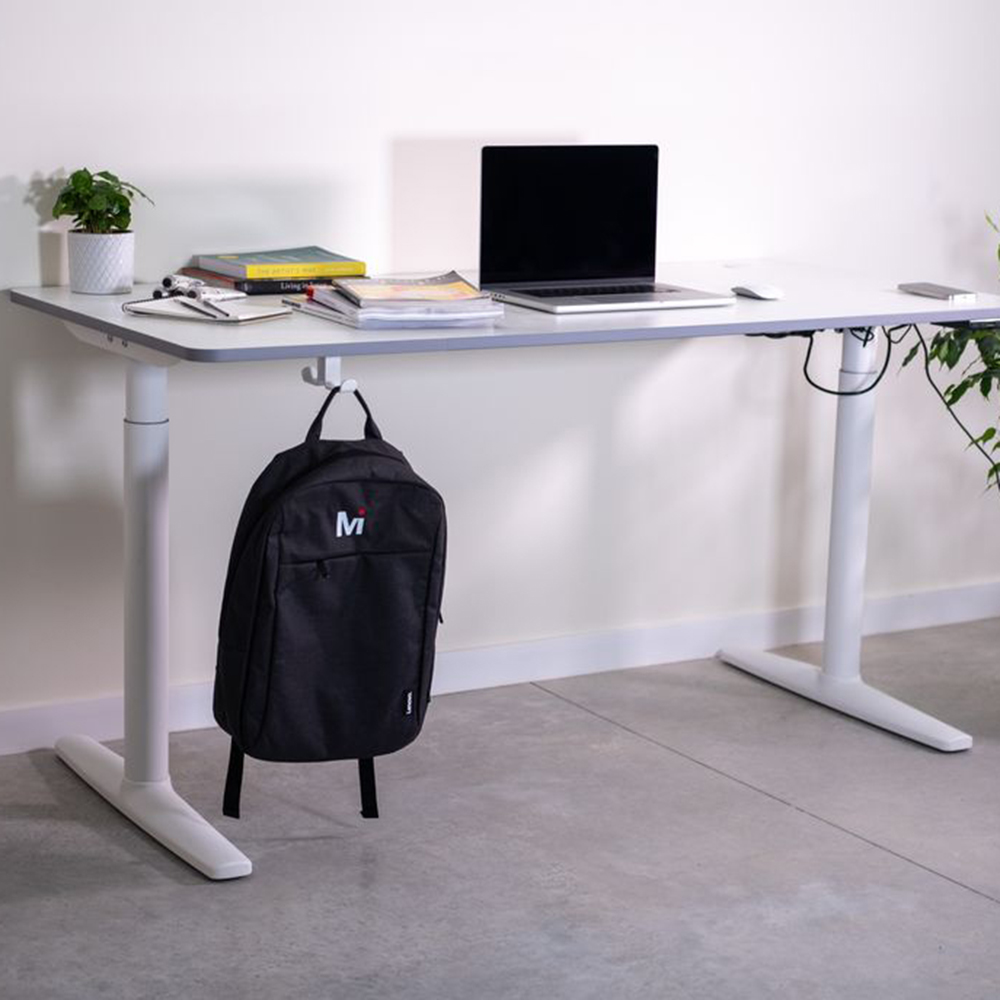 Tisch Tona