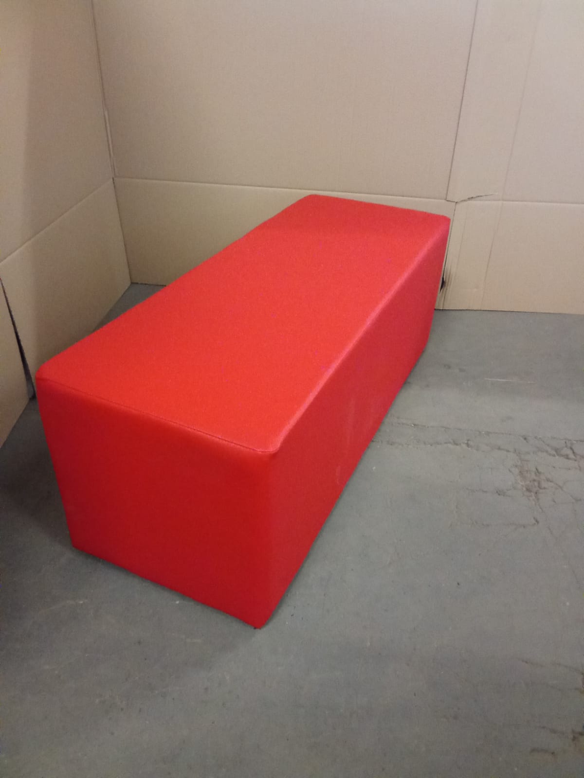 Sitzhocker 120cm (rot)   Sonderposten
