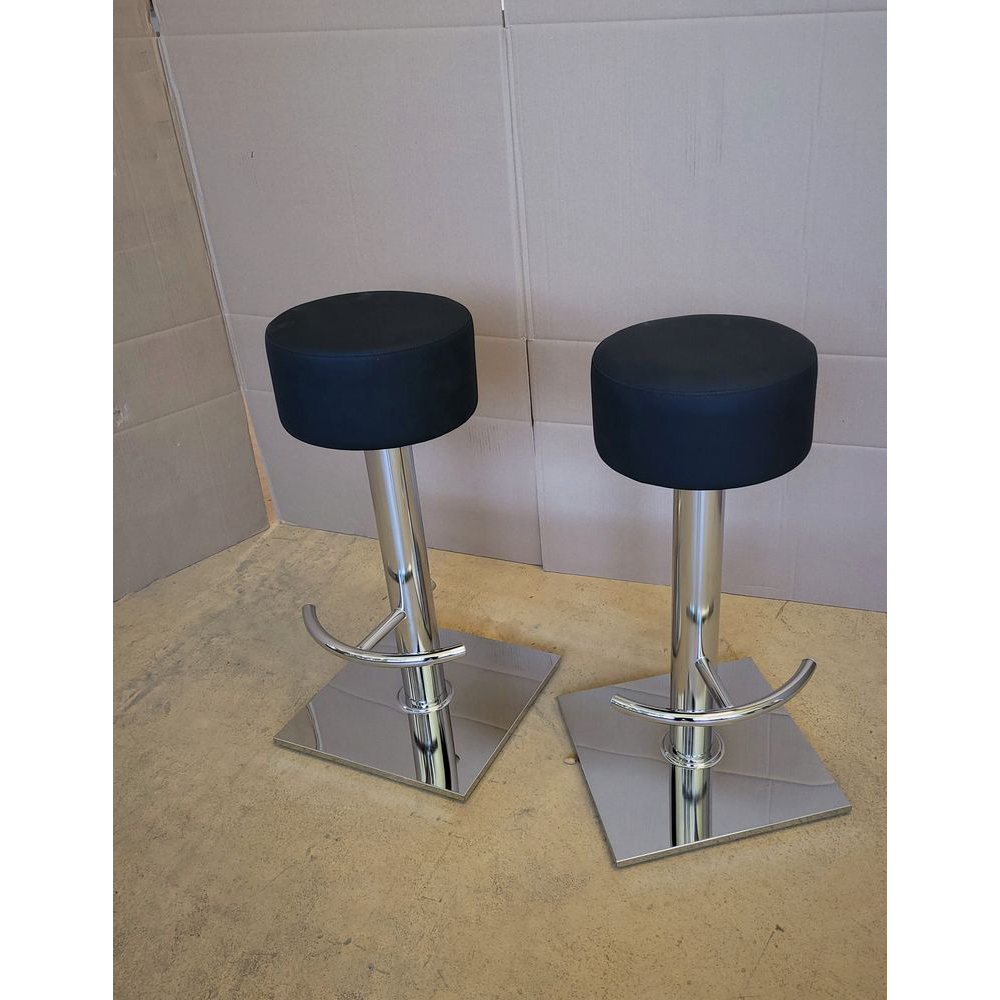 Metallbarhocker Cusa   Sonderposten