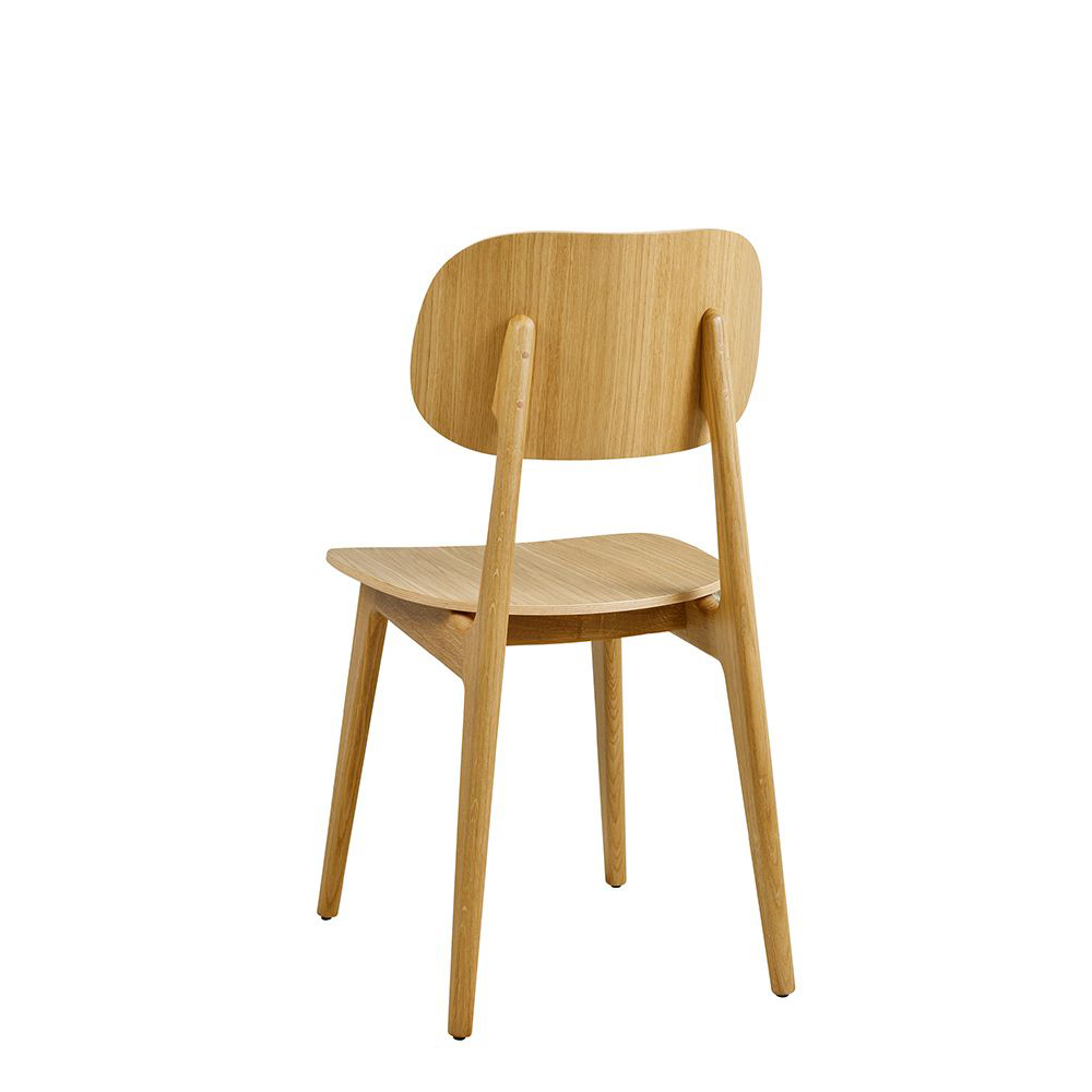 Gastronomiestuhl Cumpo-H mit ergonomischer Sitzfläche aus Eiche für Restaurants und öffentliche Einrichtungen