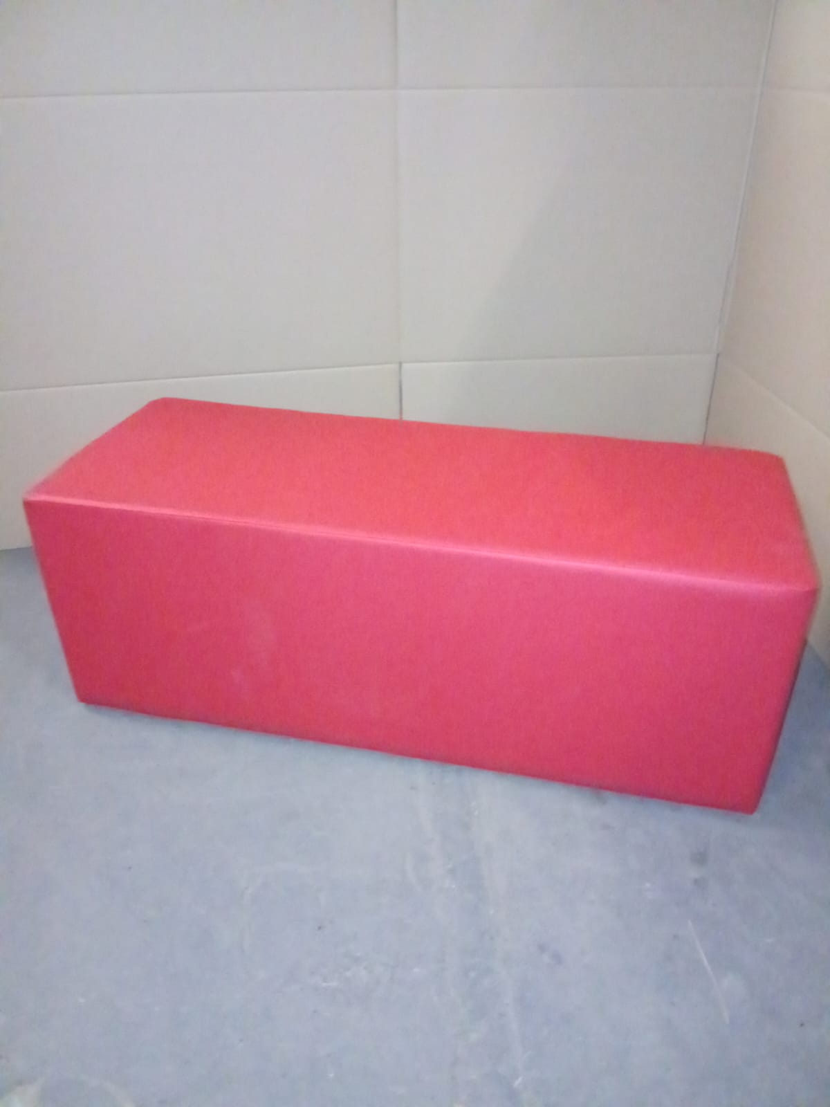 Sitzhocker 120cm (rot)   Sonderposten