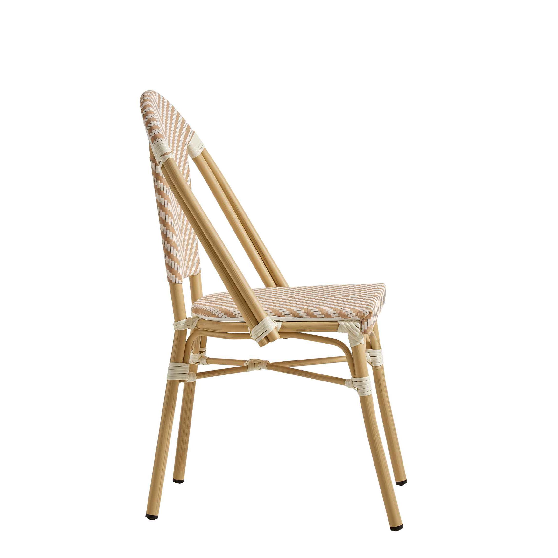 Zypern Cream White Outdoorstuhl mit Rückenlehne mit beige-weißem Flechtmuster in Rattan-Optik - Seitenansicht